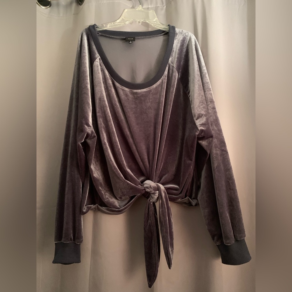 Bluish grey velvet top